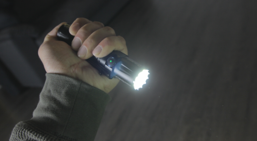 olight m2r pro handheld tactical grip