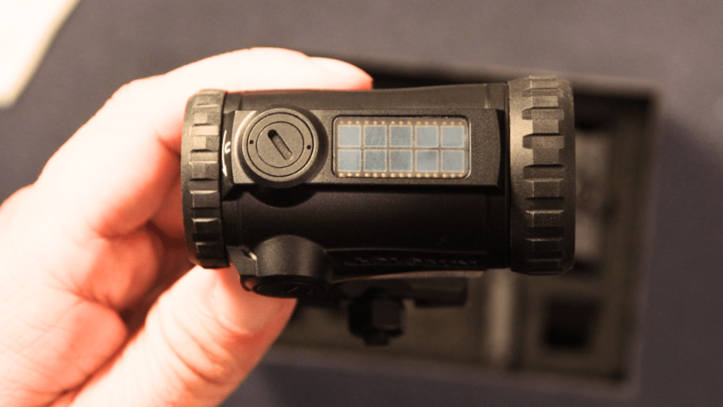 Holosun ARO EVO SPR Review 6 holosun aro evo solar charging